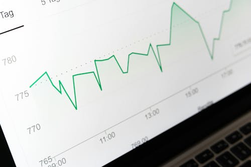 La chute des ventes de véhicules neufs en 2025 : quelles causes, quelles conséquences ?