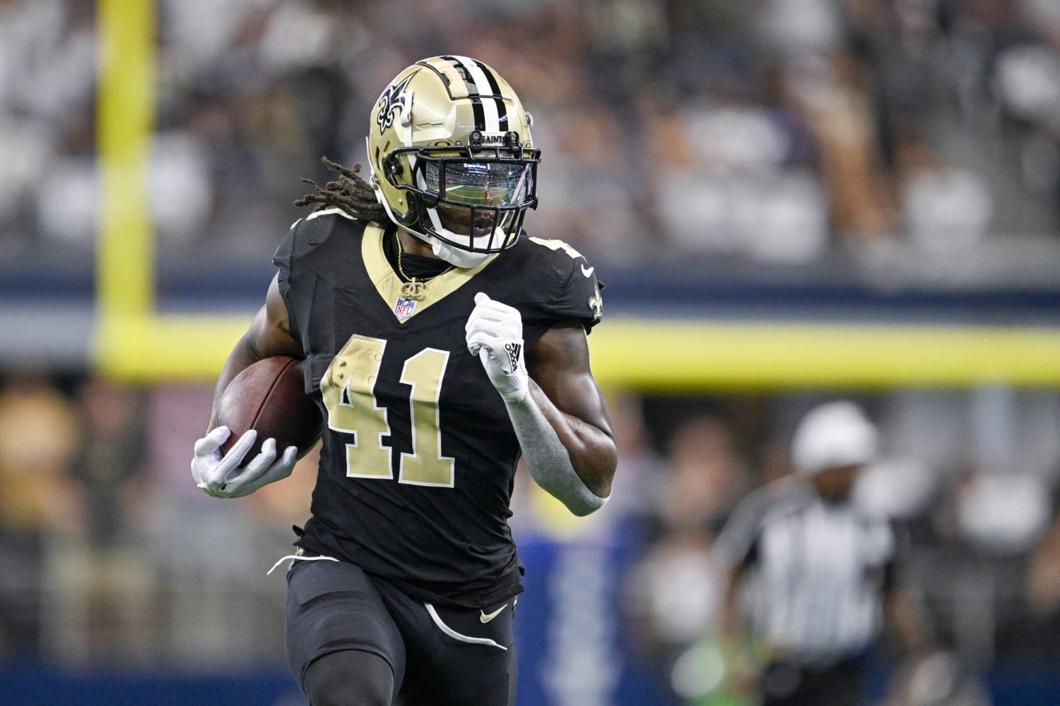 Etienne OUT, Kamara IN: Dimers model projects 62 scrimmage yards, 38.8% TD chance vs. Falcons