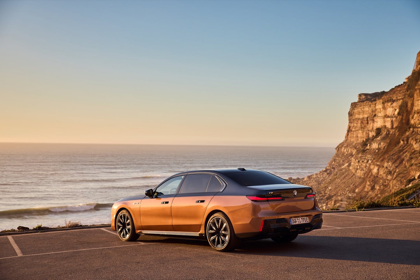 Der BMW i7.