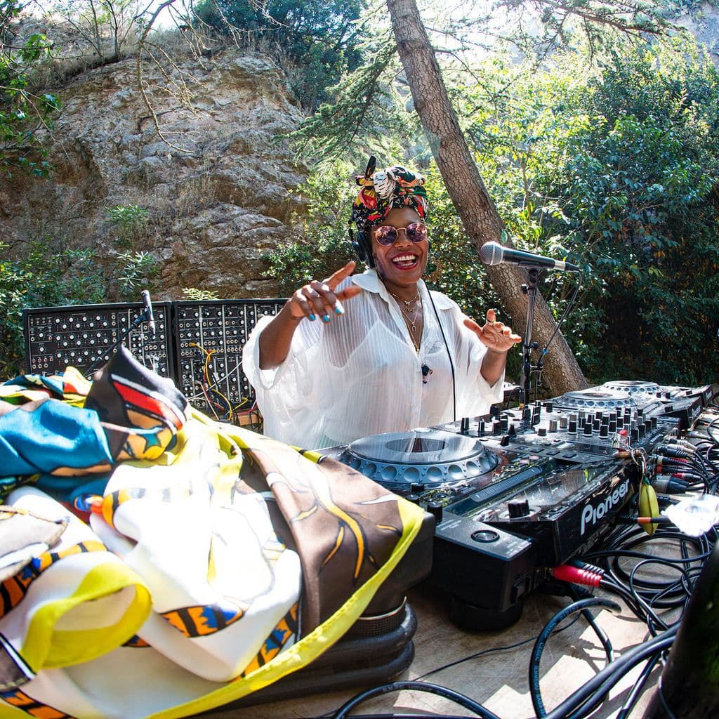 Worldwide Festival 2019 with China Moses // 09-07-20