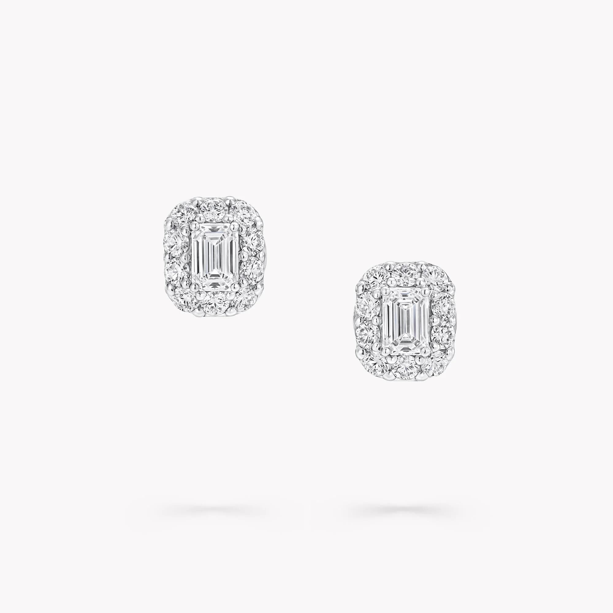 MEORA The Aura Emerald Cut Diamond Stud Earrings Pair DE/VS1 18K