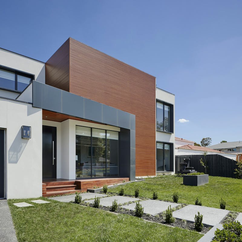 Relaxing Poolside Home in Simi Valley