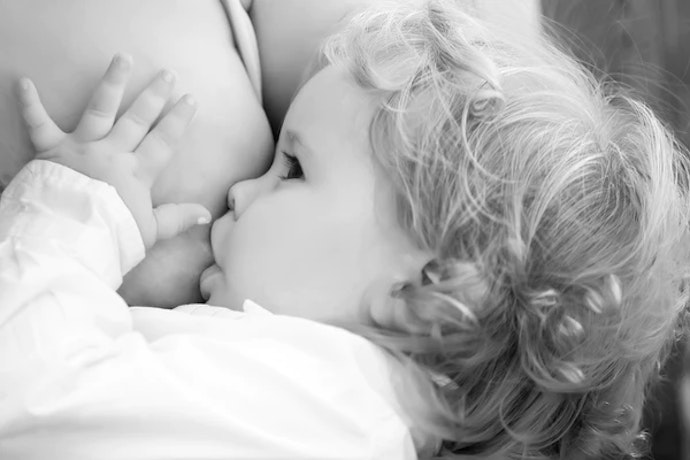 How To Connect With Your Toddler Emotionally While Weaning From  Breastfeeding — Generation Mindful