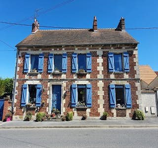 Explore the Village of Belle-Église on the Outskirts of Paris's gallery image