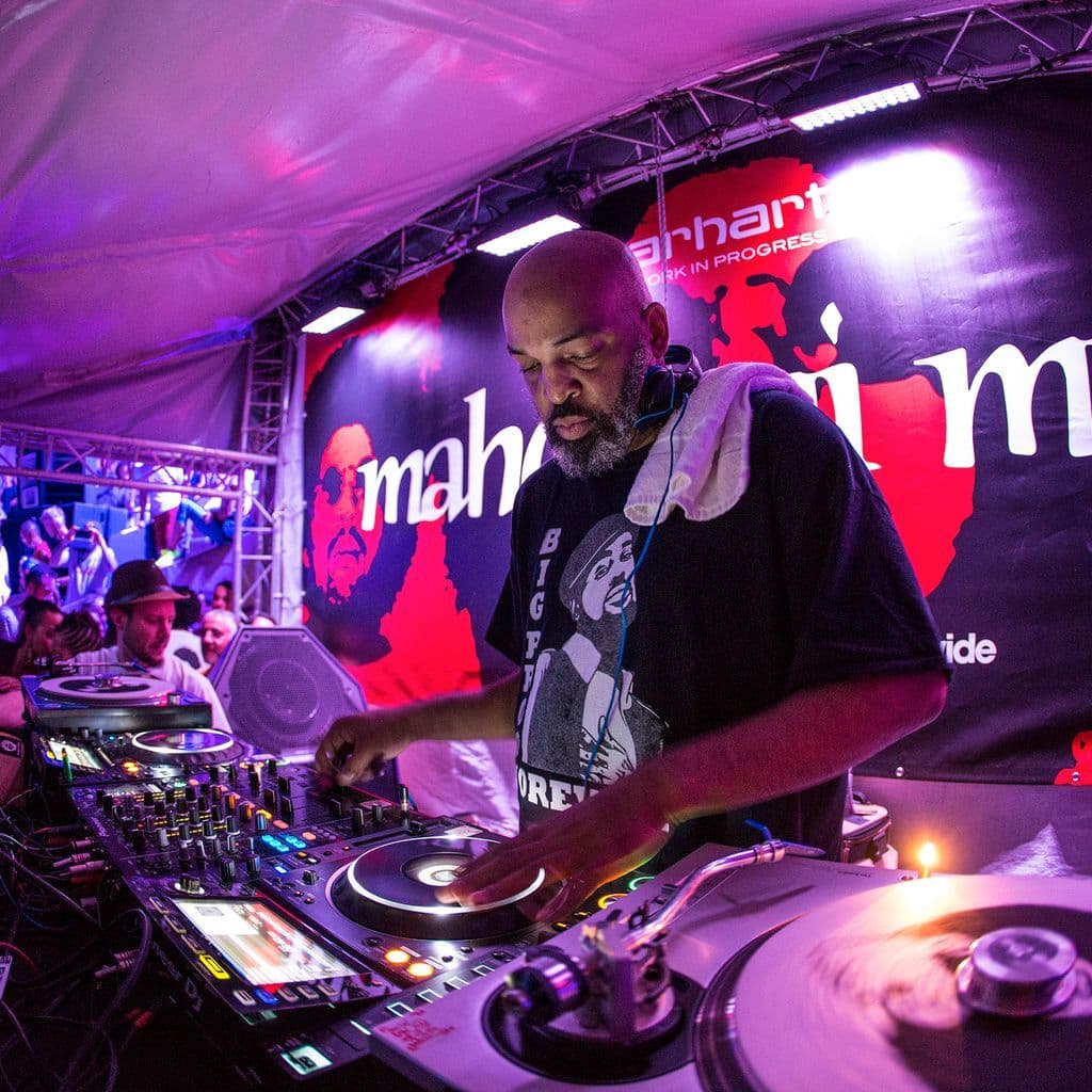 Mahogani Music: Worldwide Festival 2018 with Andrés // 09-07-20