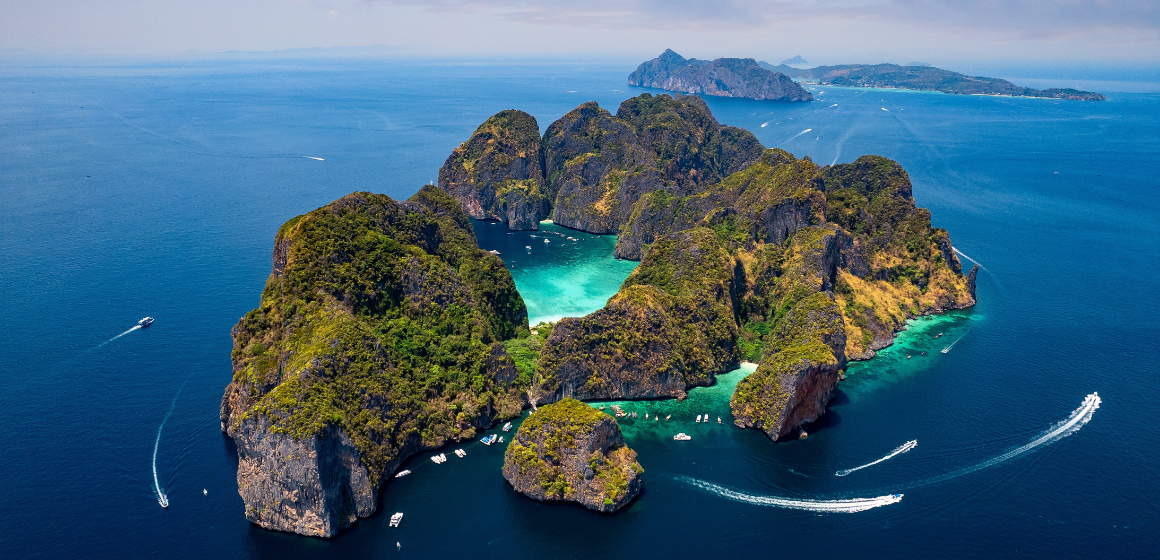 Phi-Phi-Islands-in-Thailand---The-Holiday-People.png
