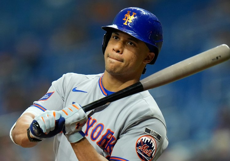 MLB parlay step-by-step guide to baseball best bets.