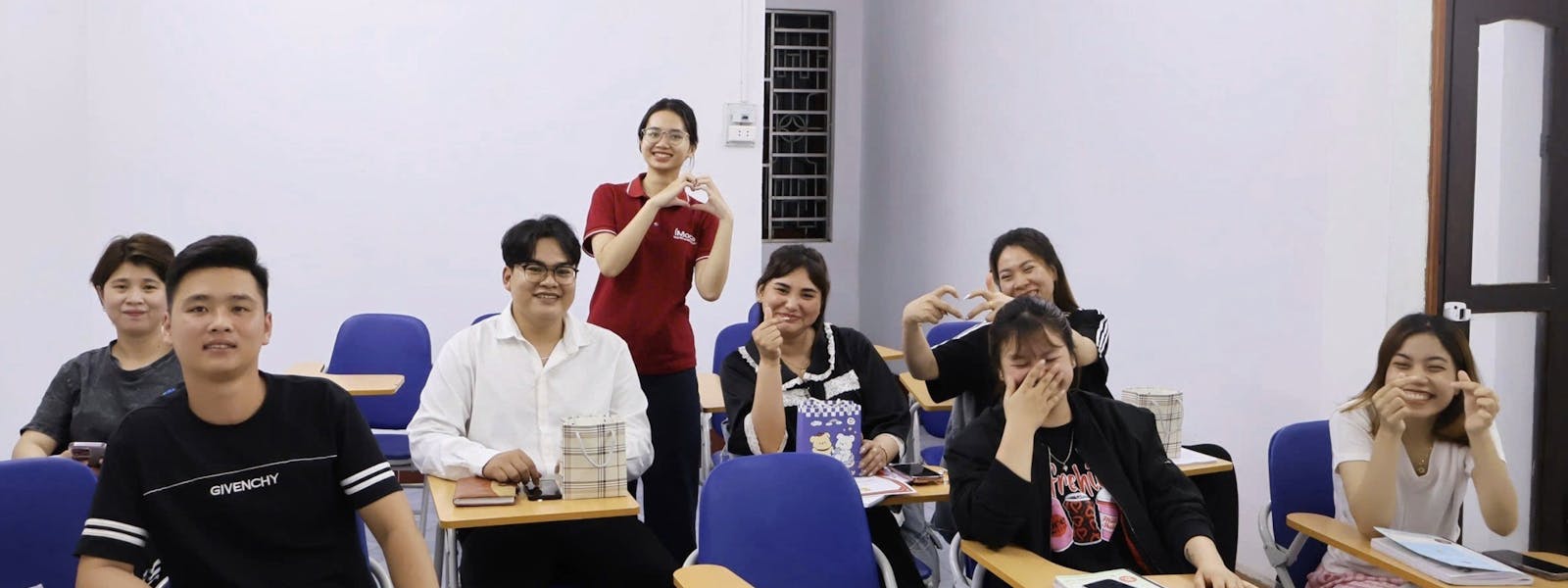 Giao tiếp cơ bản