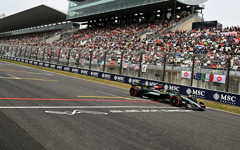 Strategy Switches and Teamwork on Educational Japanese GP Weekend