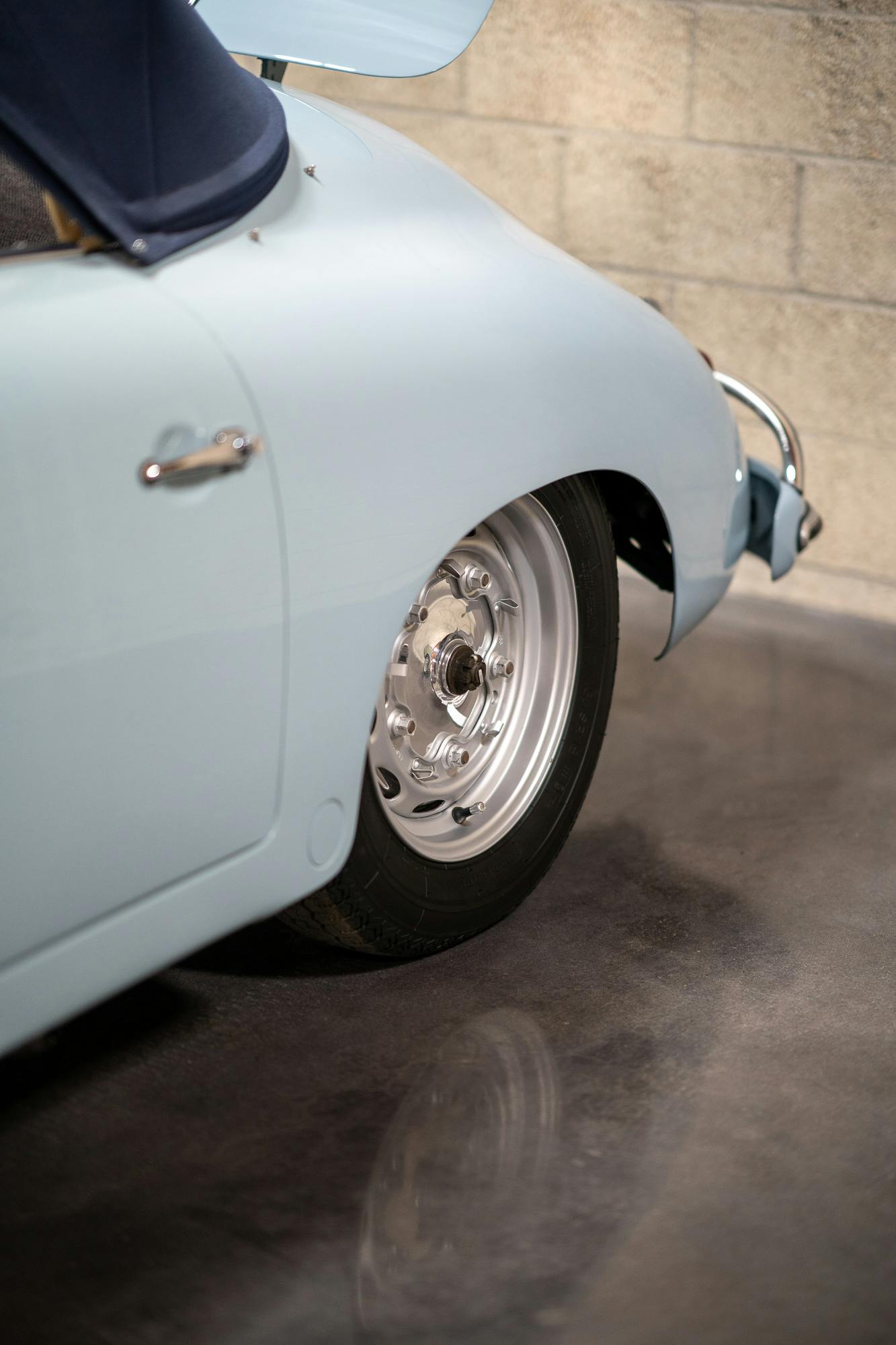 Awesome blue on blue top color combination.