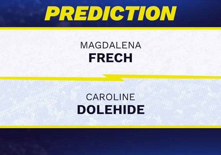 Magdalena Frech takes on Caroline Dolehide in WTA Guadalajara action.