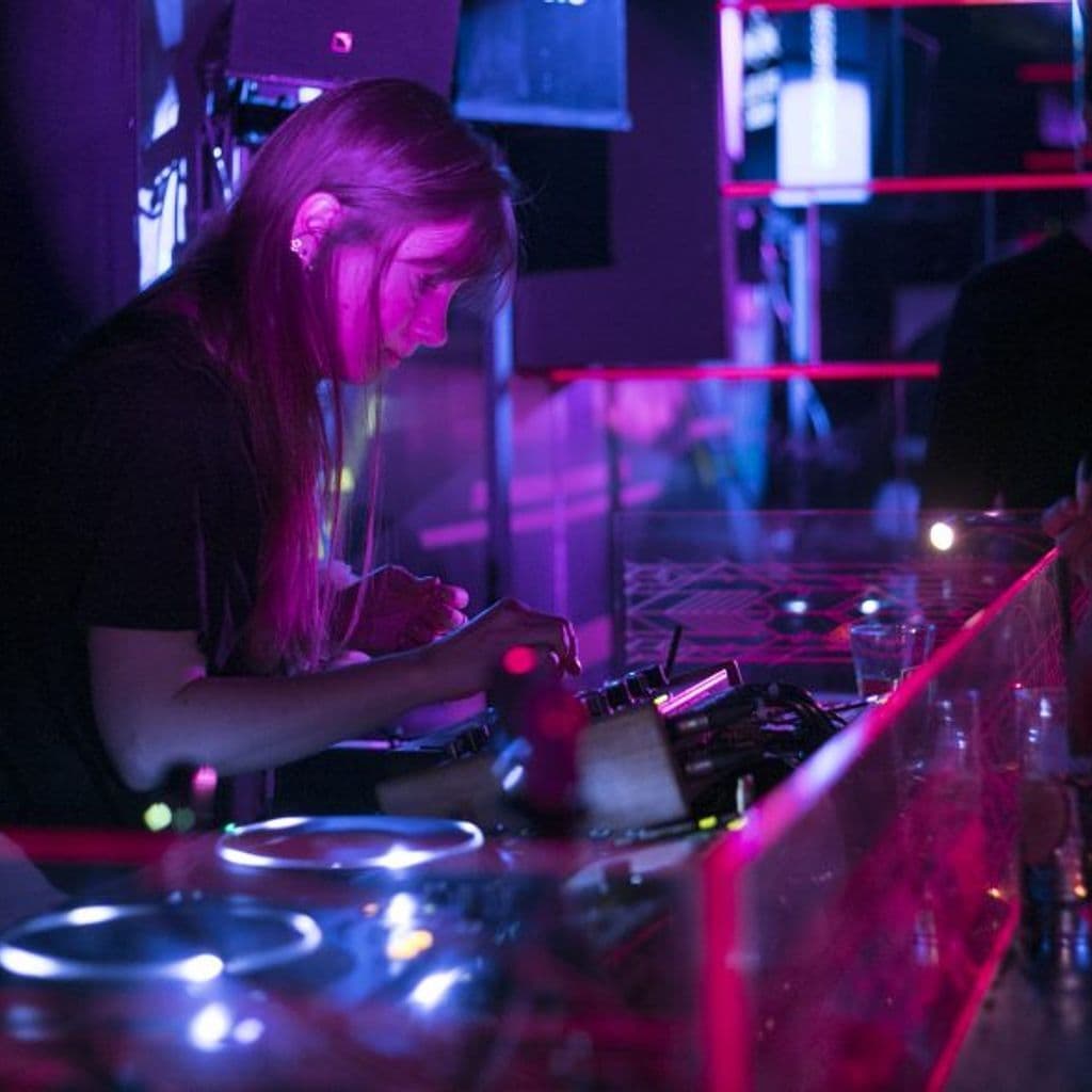 WW Istanbul: Ahu with Idil Mese and Oceanvs Orientalis // 05-05-20