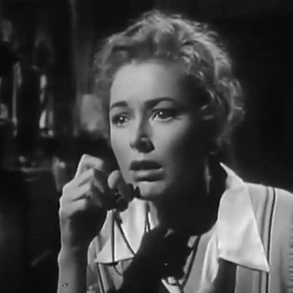 Debora Ipekel with Undomondo // 26-09-19