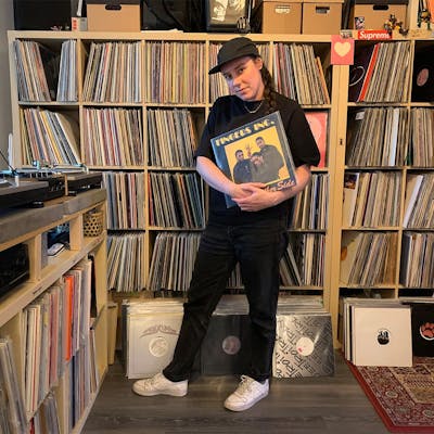 Helfetica with Kléo