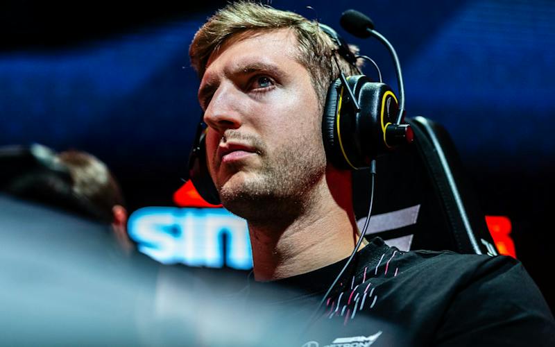 F1 Sim Racing: Podium Despite Challenges On Day One of 2024 Finale