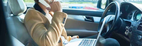 Vendre sa voiture personnelle à sa société : bonne idée ou piège fiscal ?