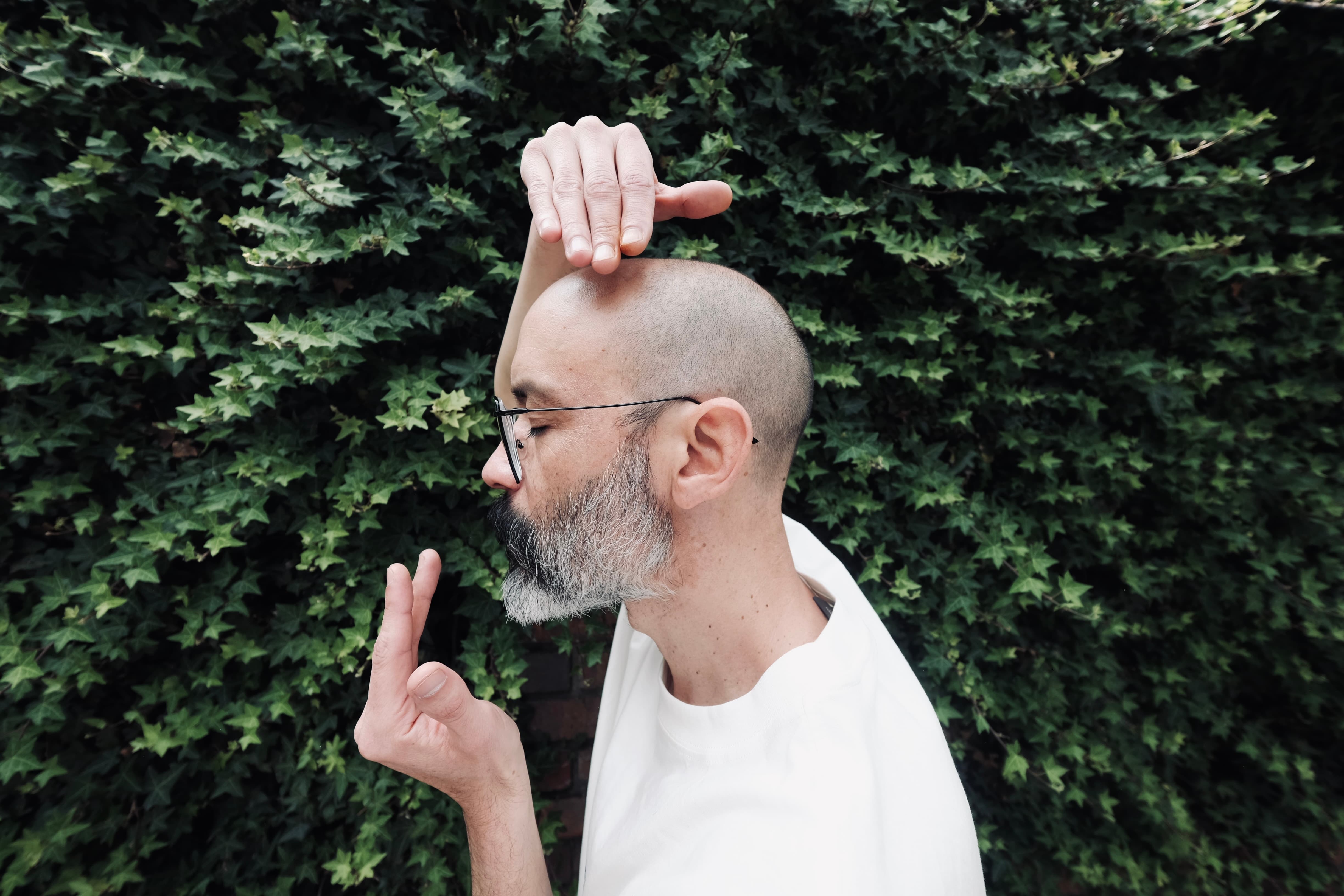 Meridian Brothers Takeover: Mau Gatiyo's Accordian Spaceship