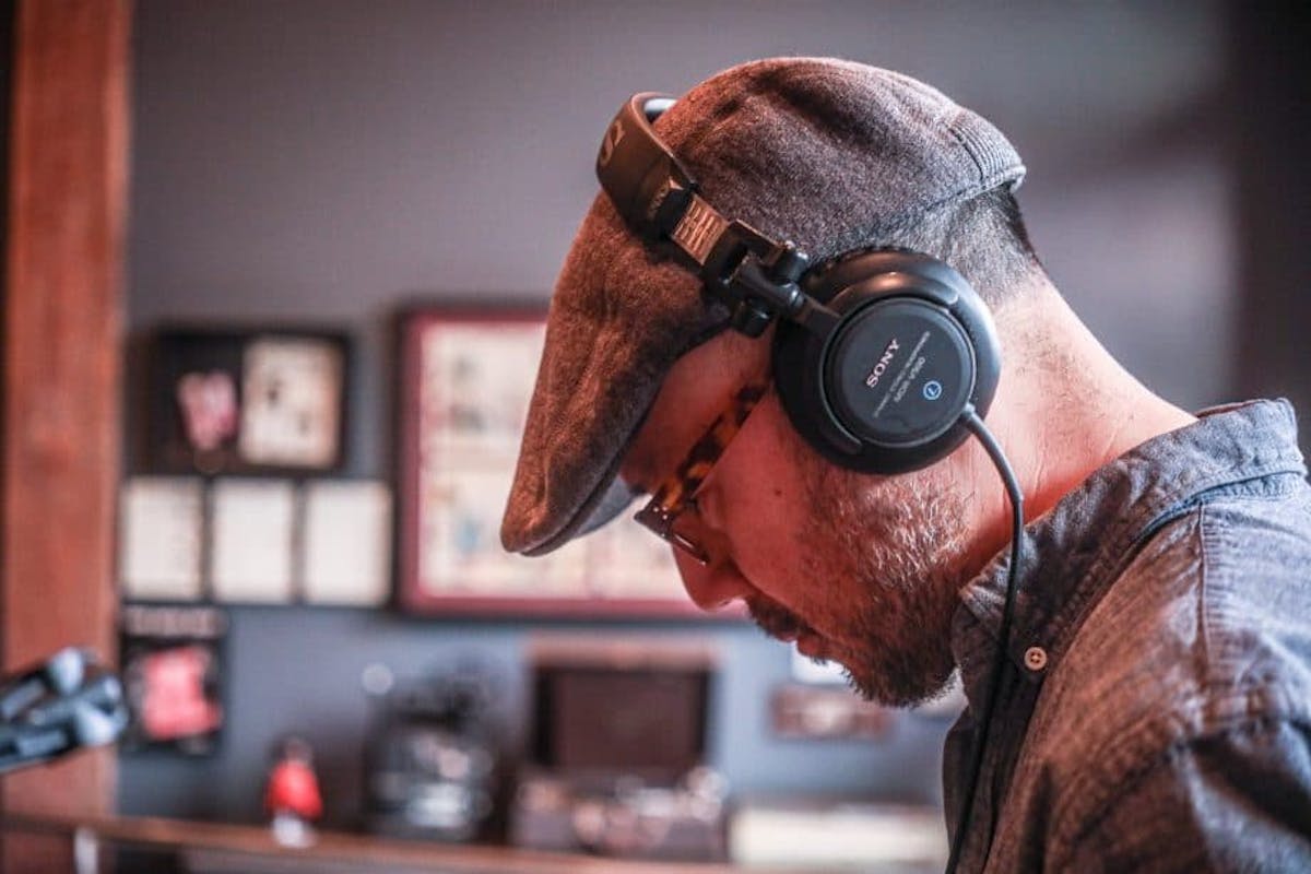 Artform Radio: Oliver Wang