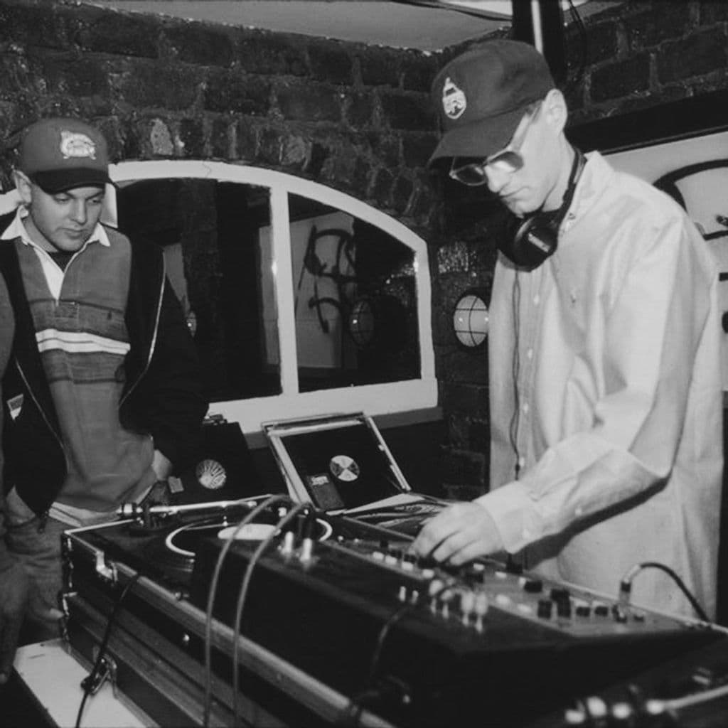 James Lavelle presents 'That's How It Is' Def Mix: Late Night, with DJ Commentary