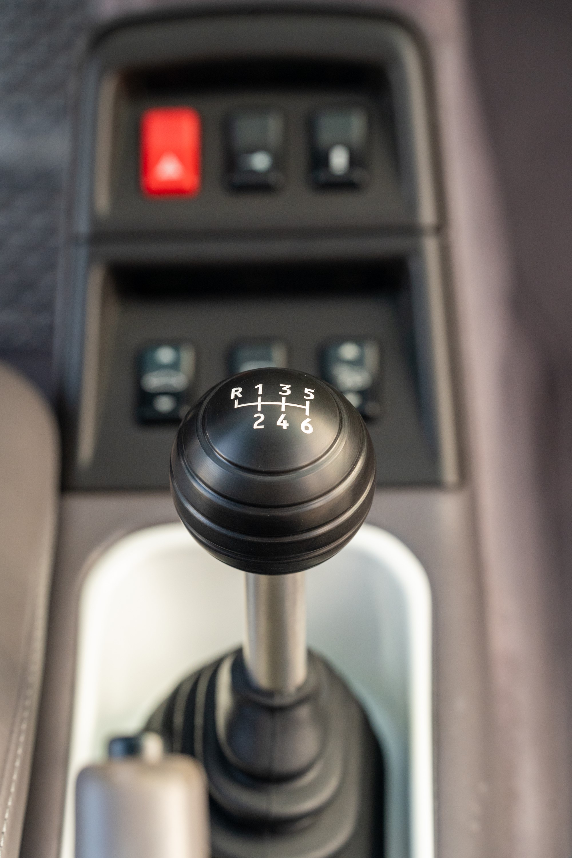 Aftermarket shifter on a C4S 993