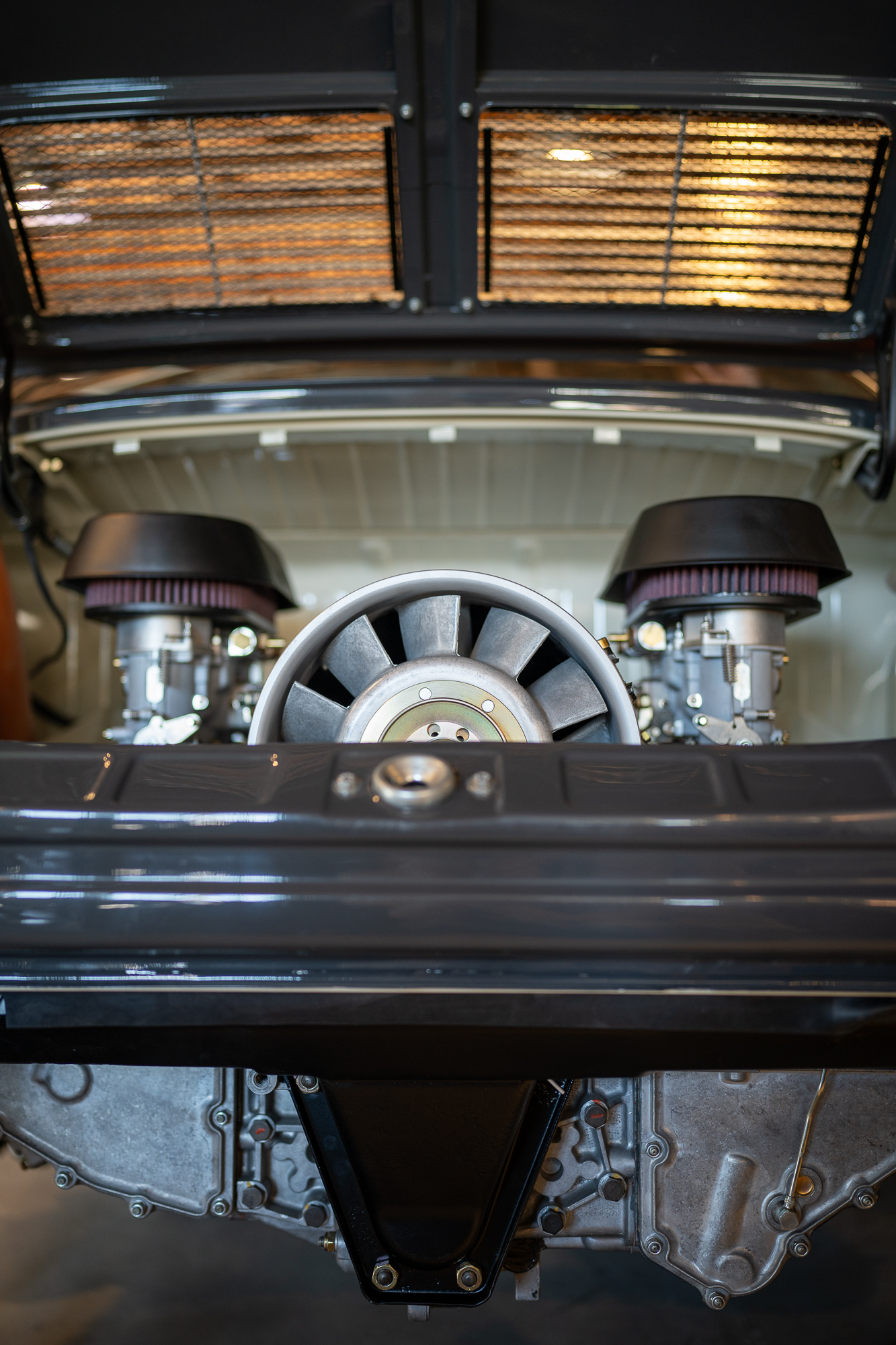 Carbs in a 911 engine bay