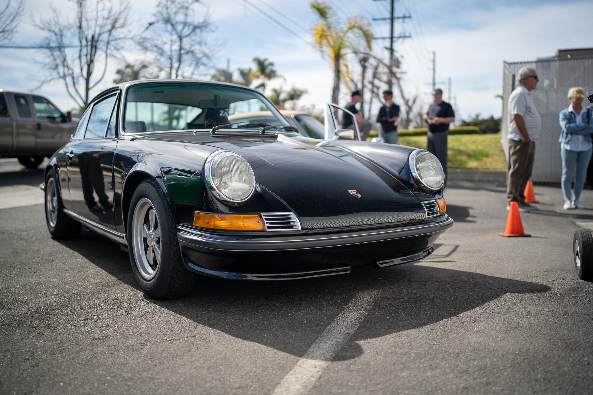 Black on black 911S