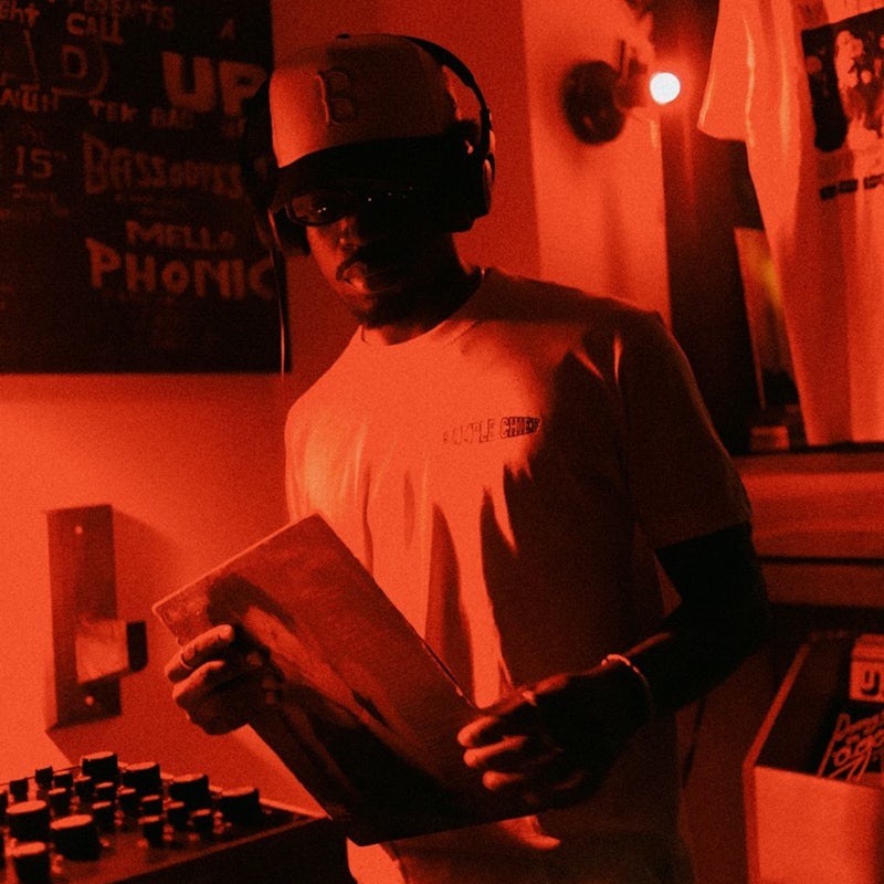 Worldwide Breakfast: Valentine Comar & Sample Chief