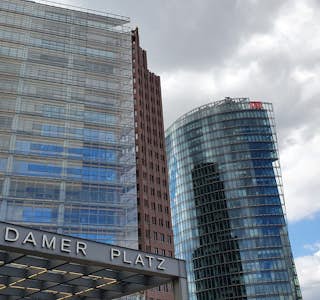 Potsdamer Platz: Cabaret, Culture and Communism - Live Virtual Experience's gallery image