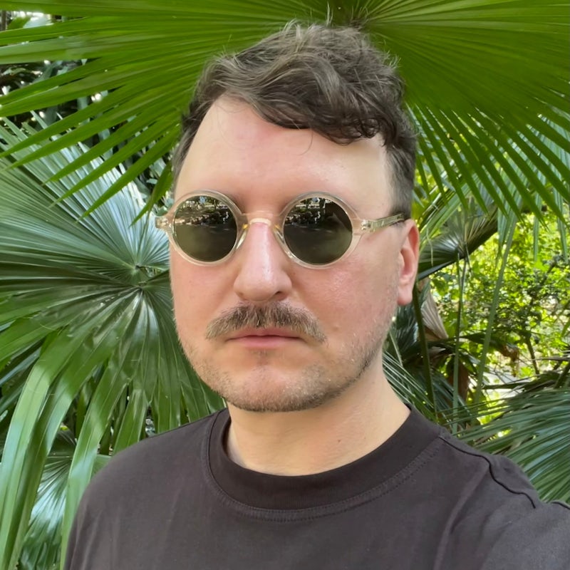 Sol Infinito: Sasha Guryev