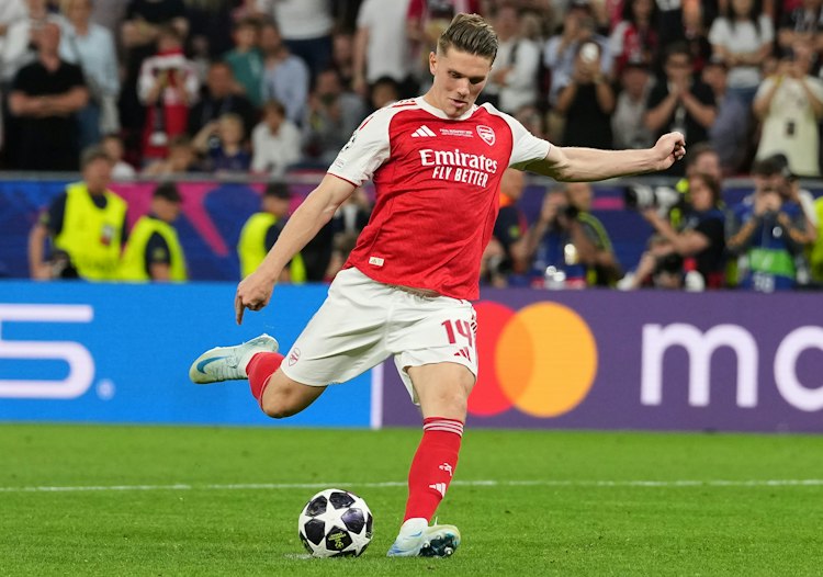 Gyökeres or Merino? Arsenal's Striker Debate Meets a 71% Dimers Model Lean Against Leeds
