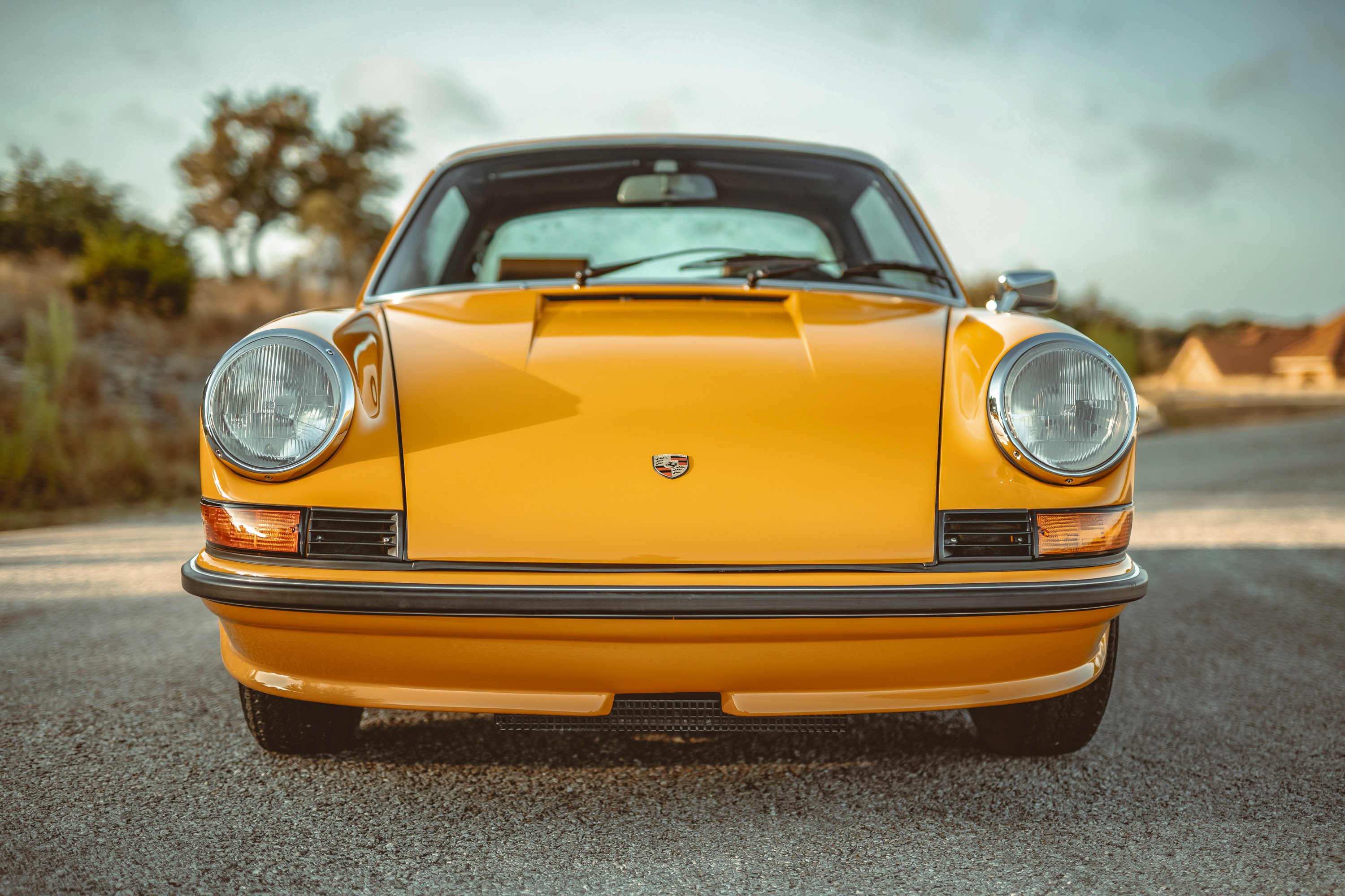 Signal Yellow 911S Targa headlights