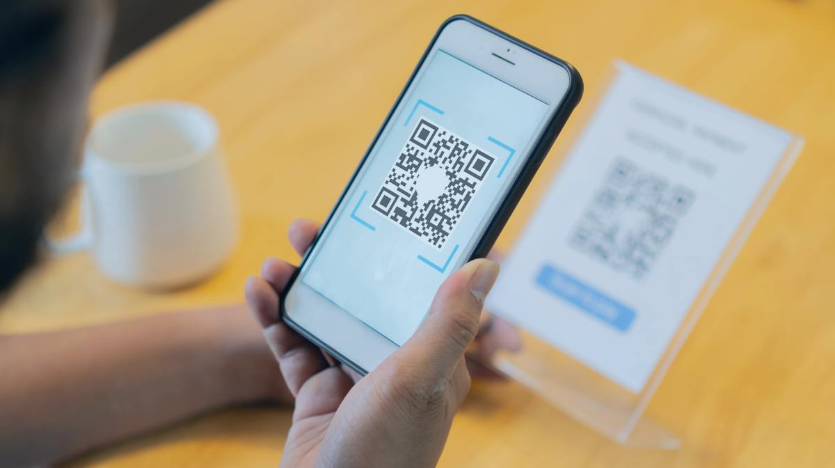 What is a QR code scam? How to spot quishing before you tap
