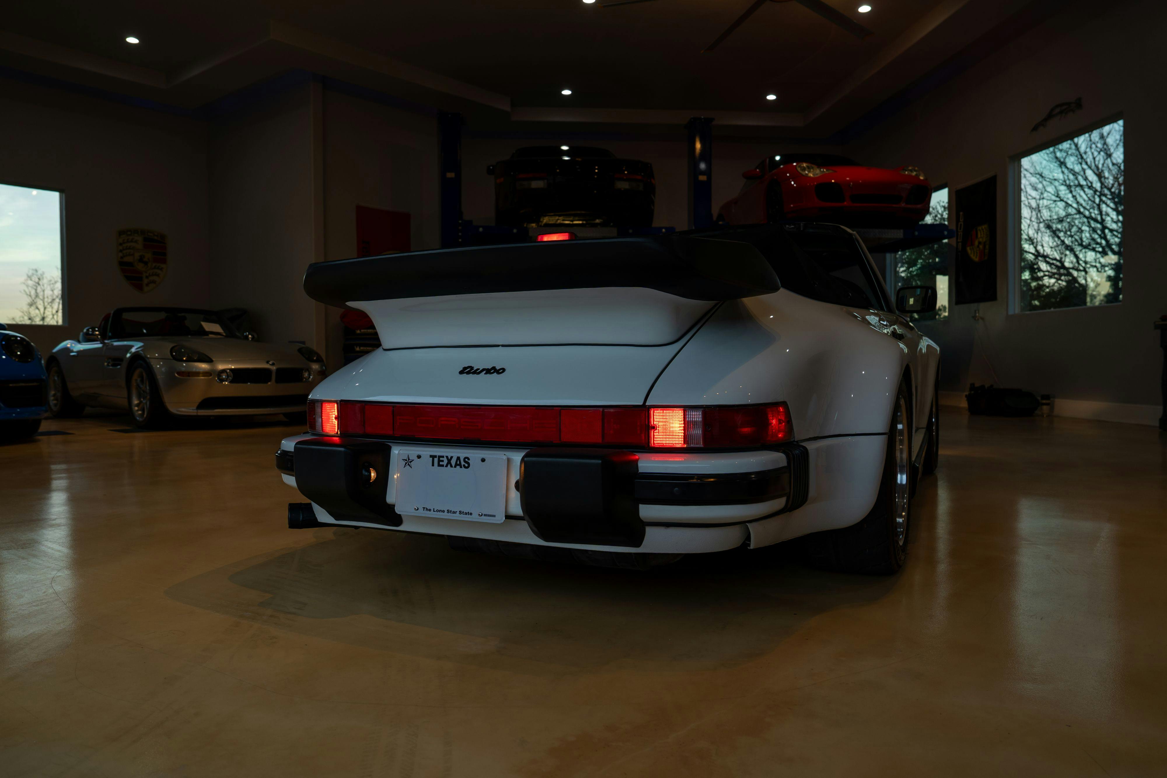 1986 Porsche 930 Turbo in White on Black with the factory slatenose M505 option.