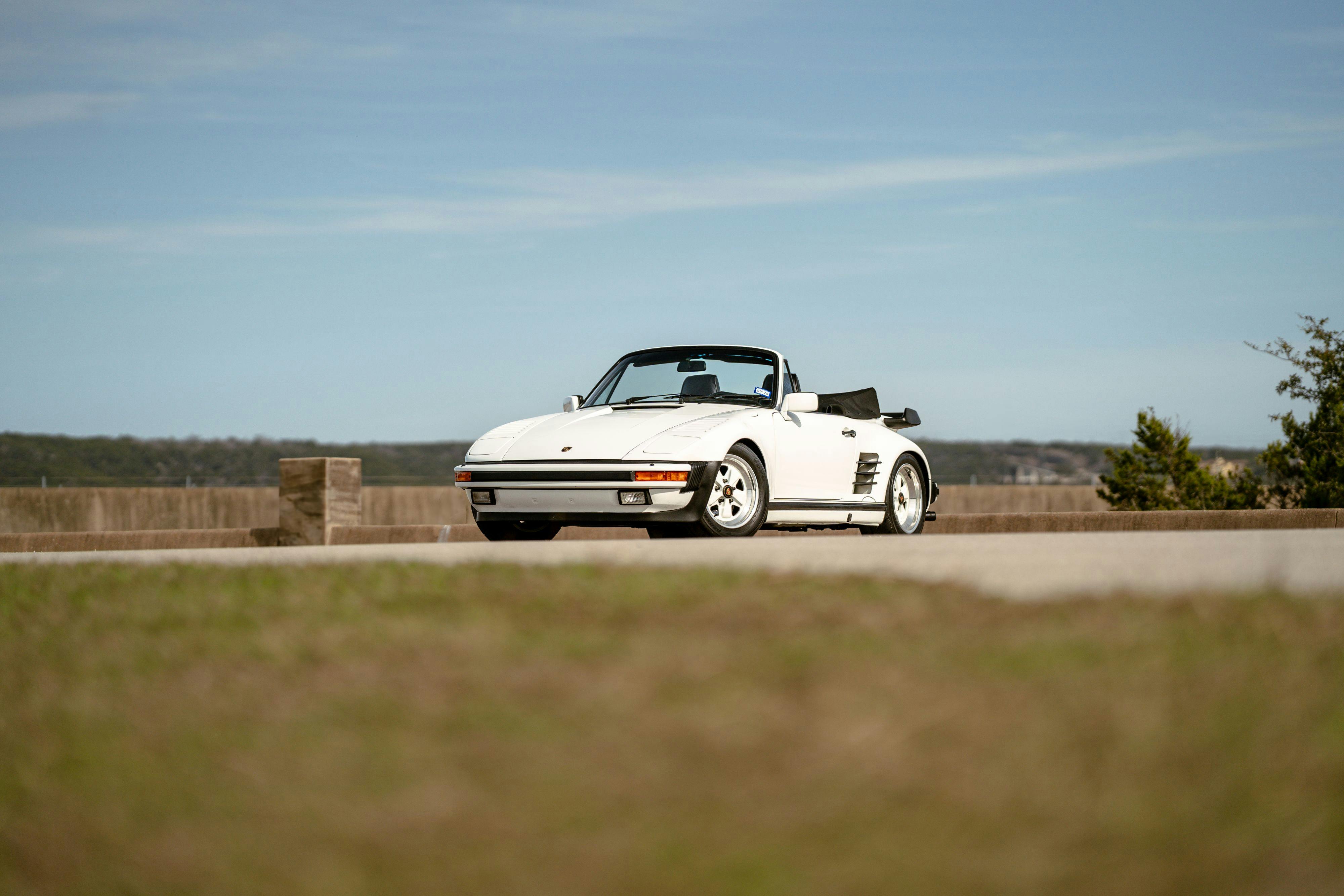 1986 Porsche 930 Turbo in White on Black with the factory slatenose M505 option.