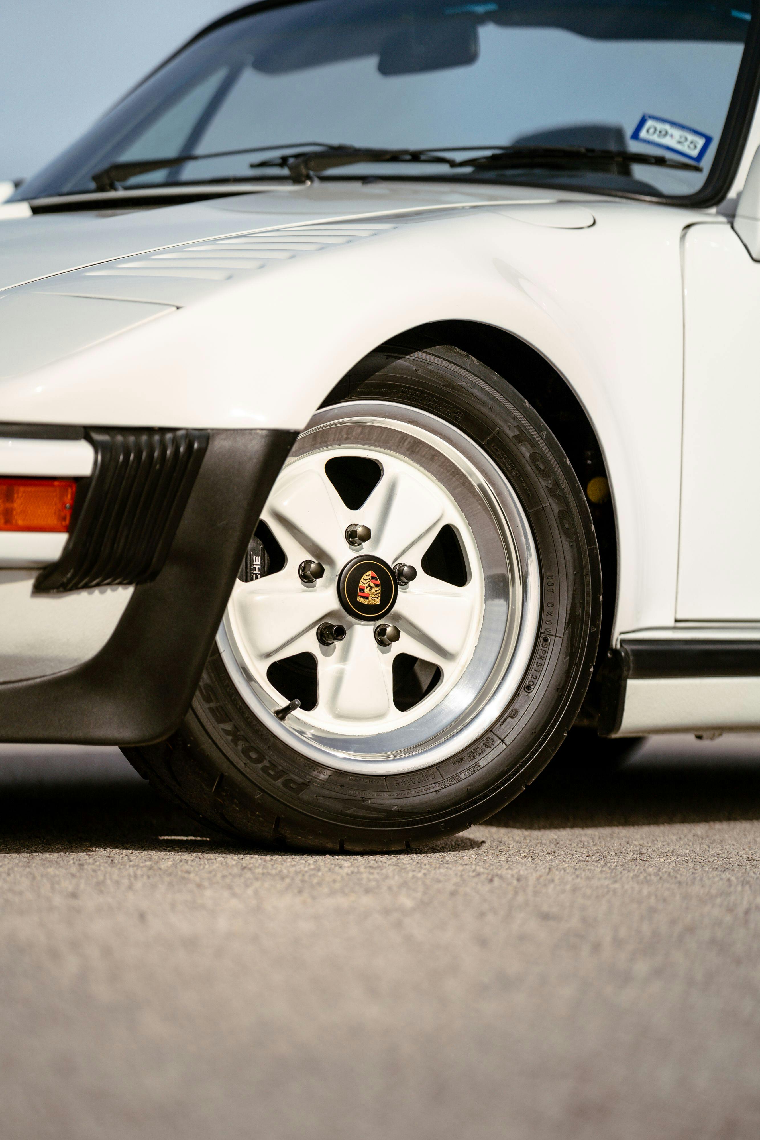 1986 Porsche 930 Turbo in White on Black with the factory slatenose M505 option.