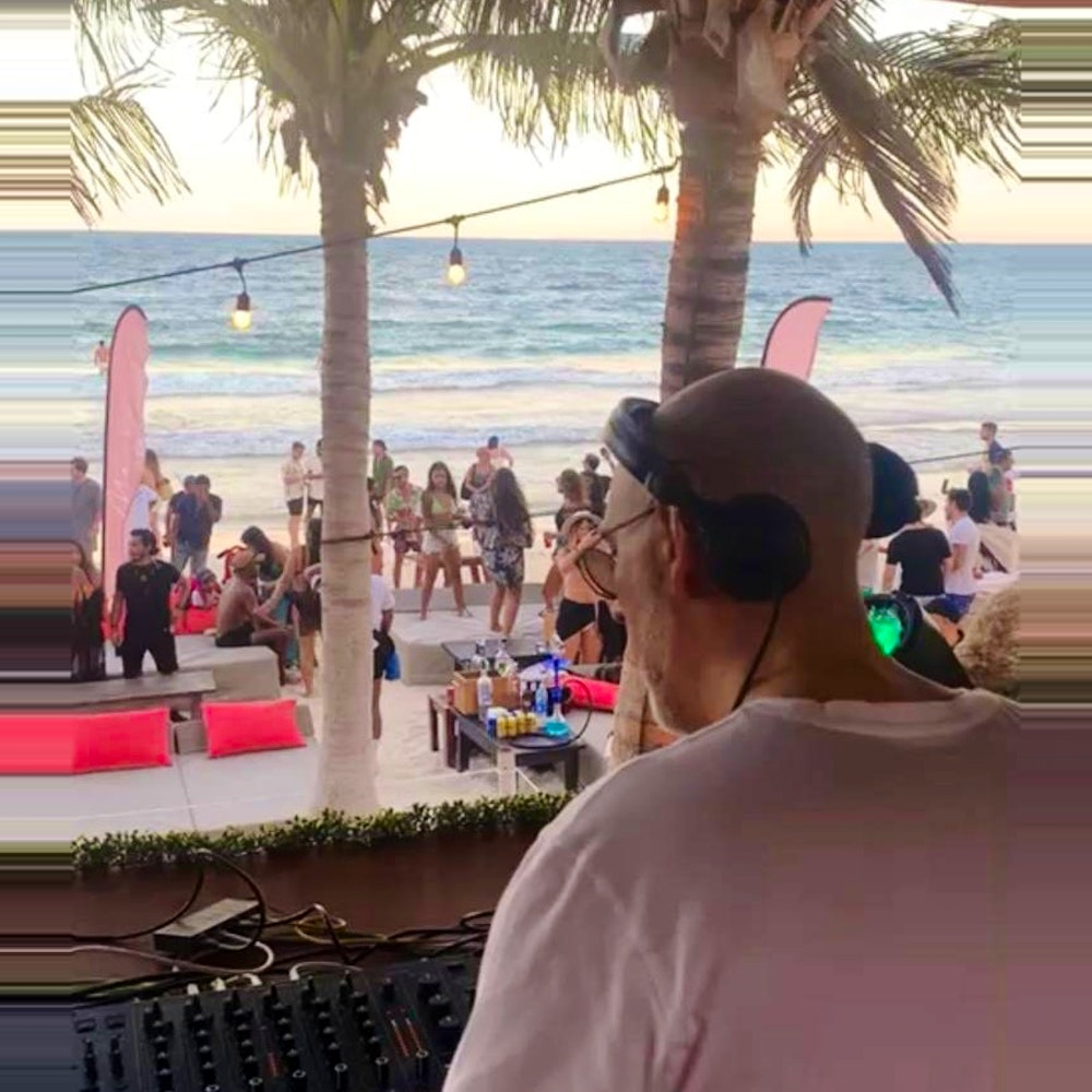 mia beach club tulum events