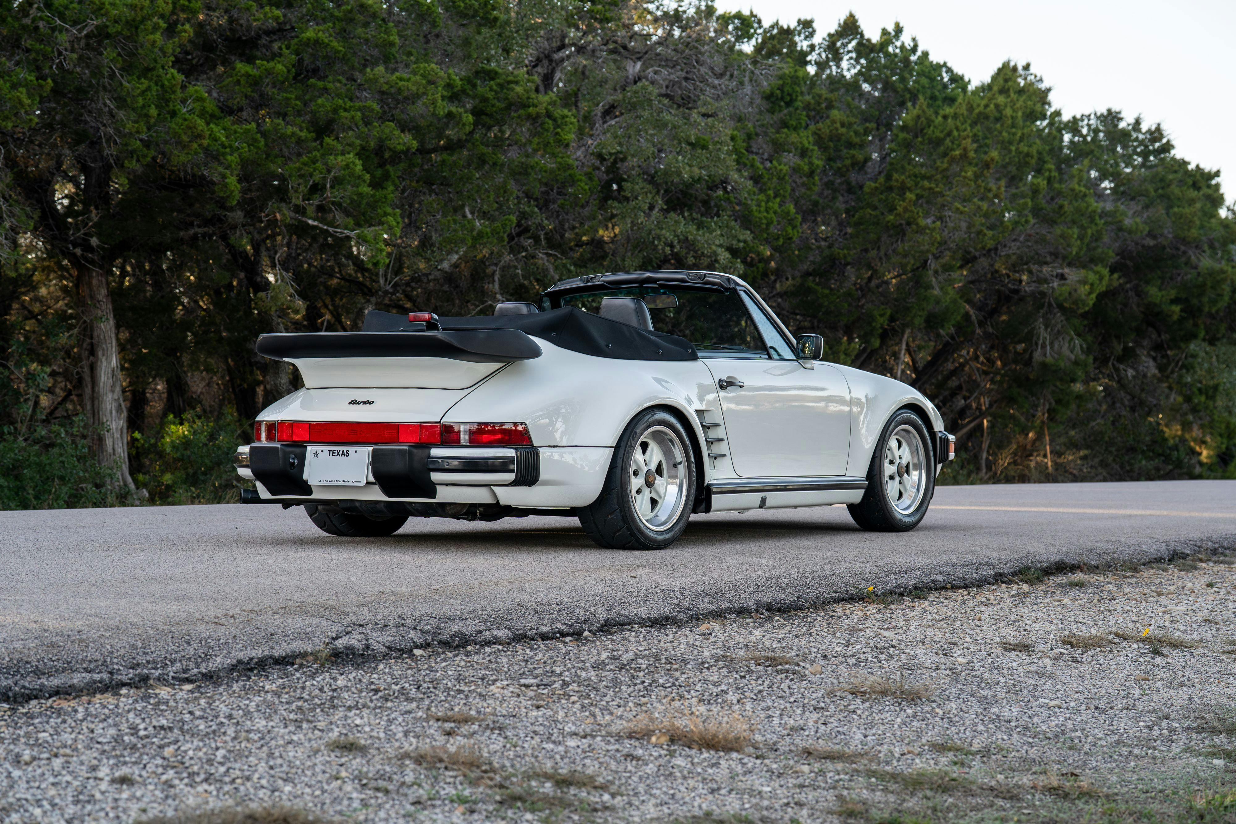 1986 Porsche 930 Turbo in White on Black with the factory slatenose M505 option.