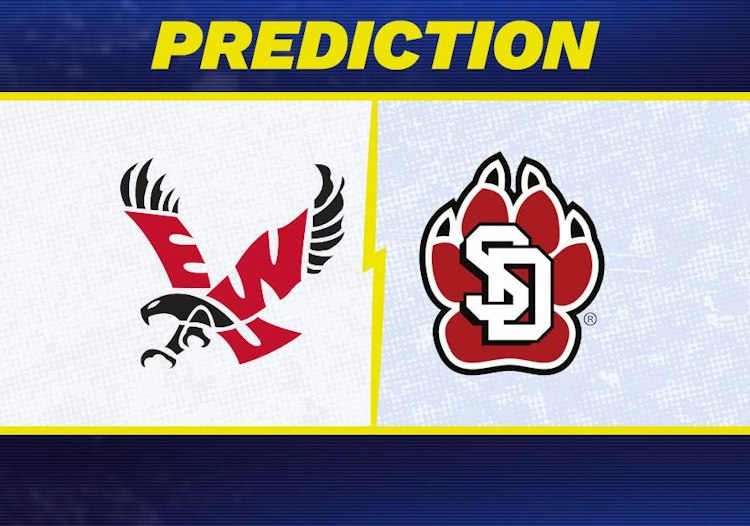 Eastern Washington takes on South Dakota in College Football action.
