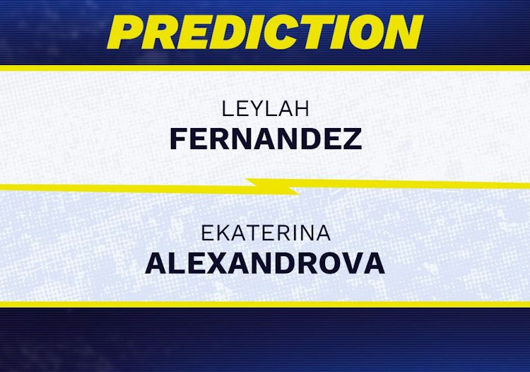 Leylah Fernandez takes on Ekaterina Alexandrova in WTA Ningbo action.