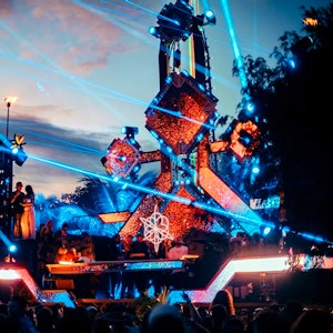 A rededications of bows between Mayan Warrior and Tulum 2025