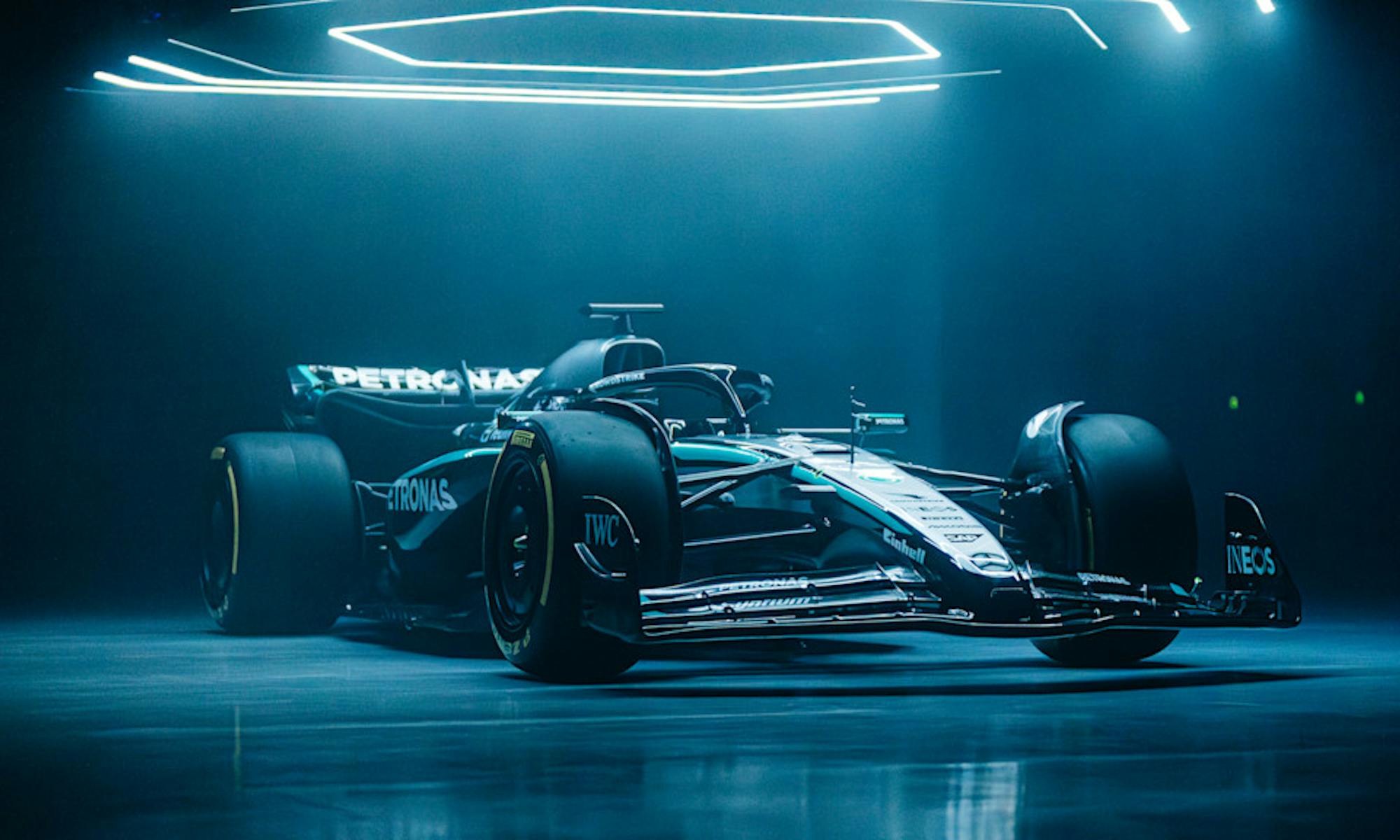 Explore the F1 W16 - Mercedes-AMG PETRONAS F1 Team