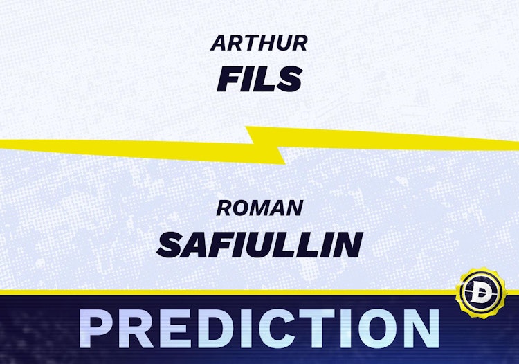Arthur Fils vs. Roman Safiullin Prediction, Odds, Picks for Wimbledon 2024