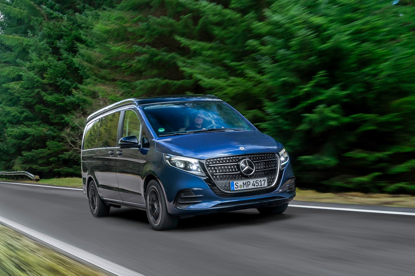 Eine Mercedes-Benz V-Klasse
