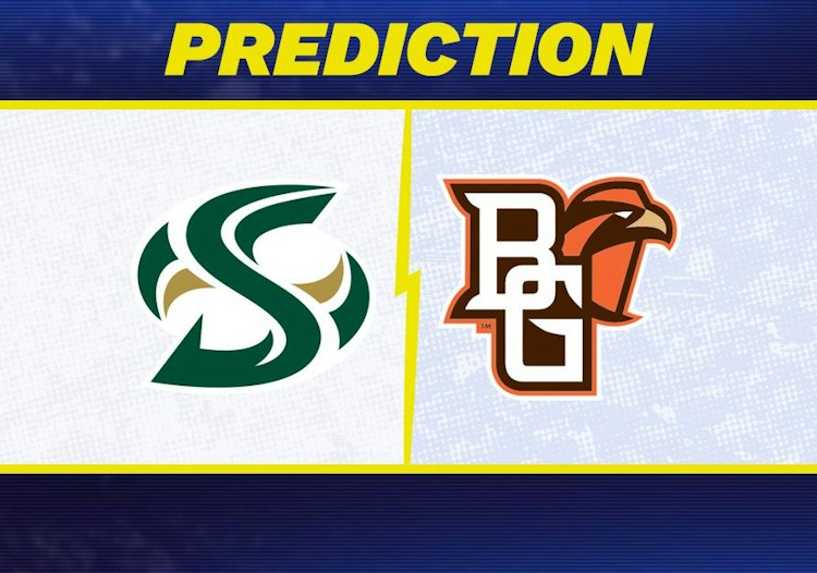 Sacramento State takes on Bowling Green in College Football action.
