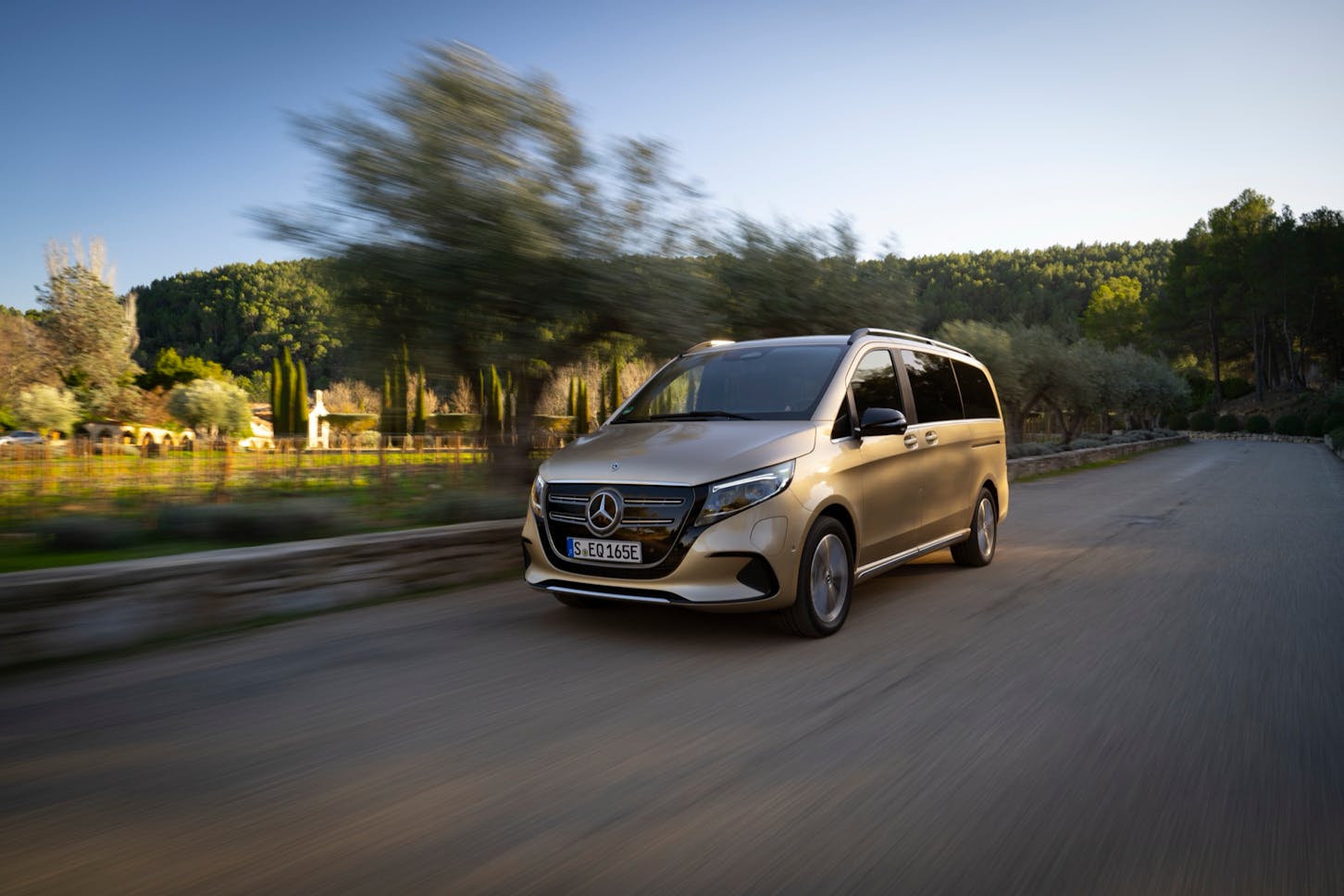 Ein Mercedes-Benz EQV