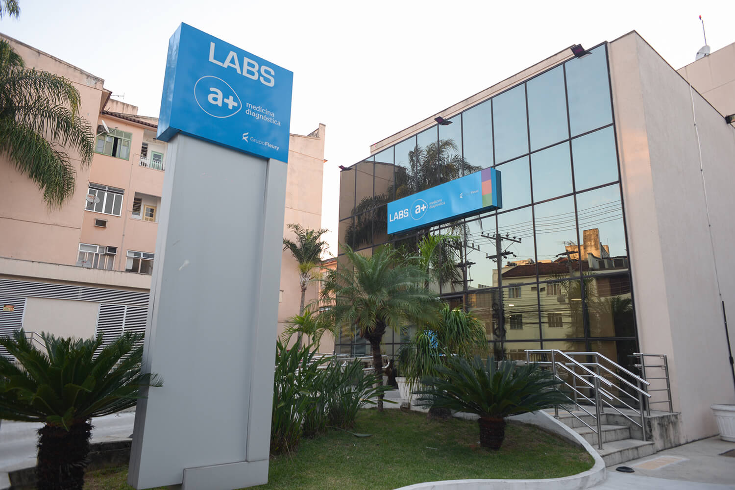 Laboratório Bronstein - Mega Unidade Méier I em Méier - Laboratórios de  Análises Clínicas perto de Méier, Rio de Janeiro - RJ