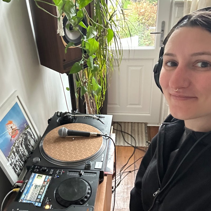 Worldwide Breakfast: Valentine Comar