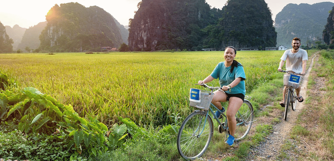 Website-Blog-Image---Vietnam-image-from-Intro-Travel-tour.png