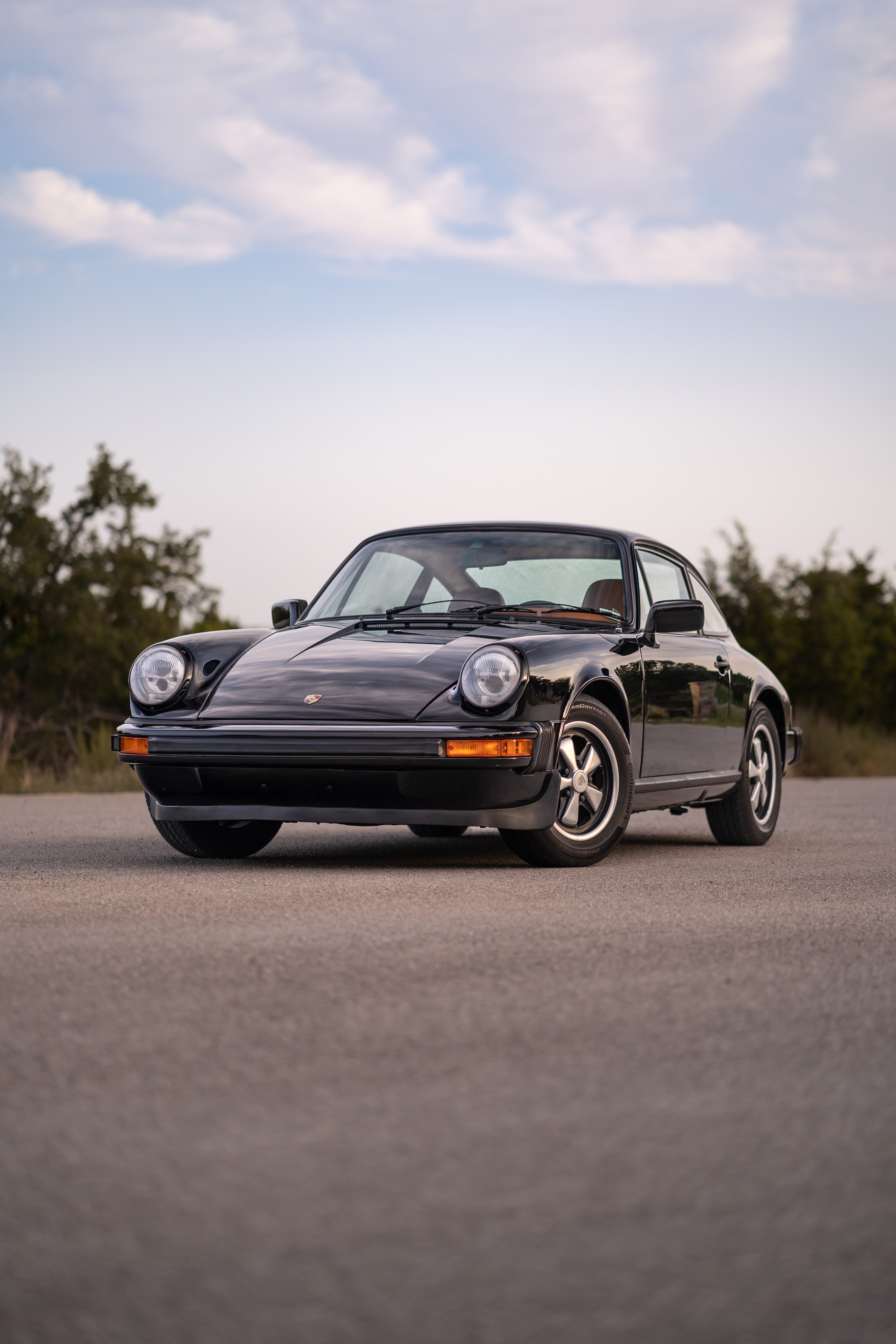 1976 Porsche 911S Sportomatic in Black on Cinnamon.