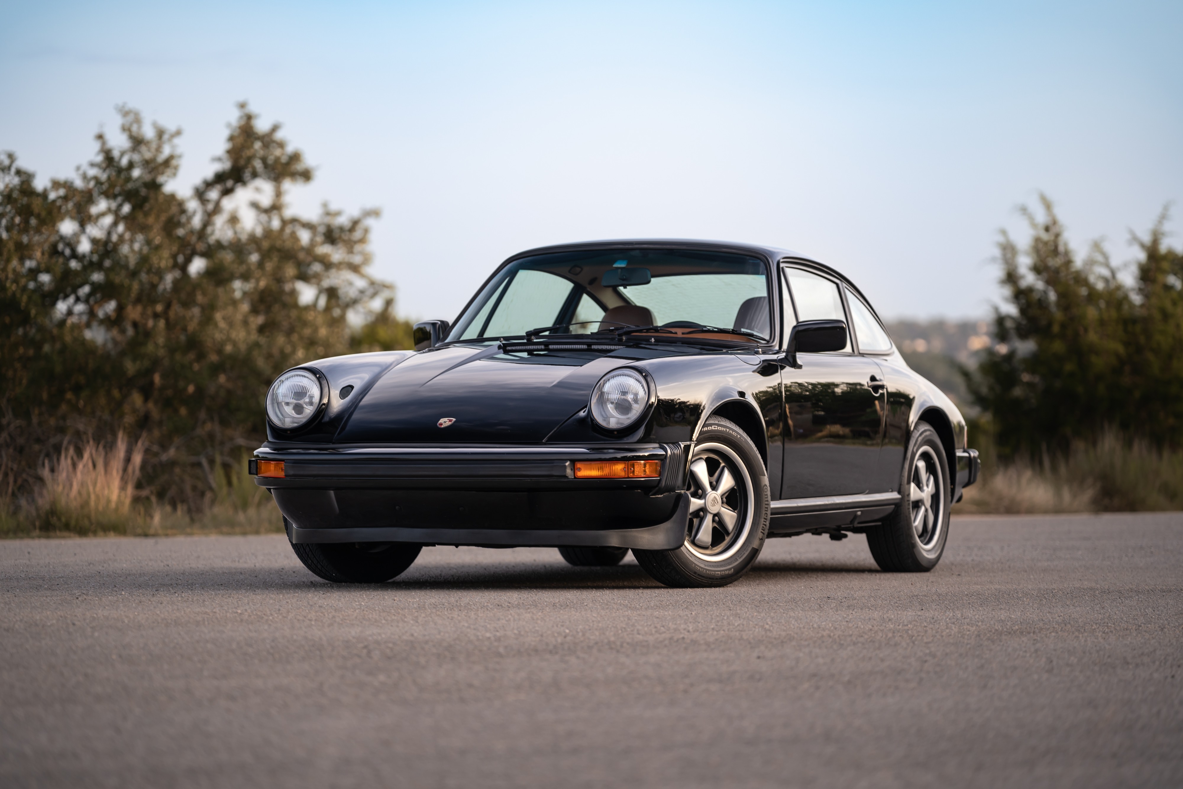 1976 Porsche 911S Sportomatic in Black on Cinnamon.